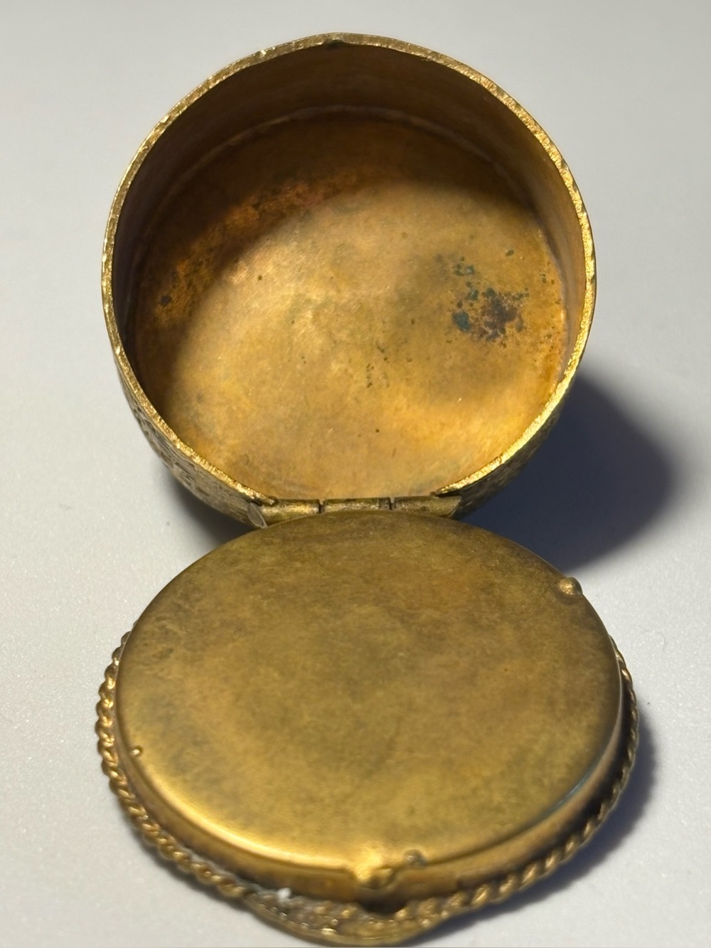 Vintage Italian Micro Mosaic Floral Pill Box - Picture 3 of 9